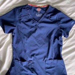 Navy blue Dickies EDS Essentials Women Scrubs Top V-Neck DK615.  Size small.